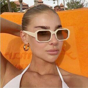 Trendy style sunglasses N610